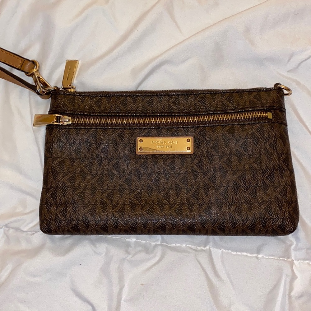Michael Kors brown leather wristlet